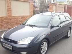 Gri metalizat Utilizat 2003 Ford Focus Break | 1.390 EUR (Preț OK)