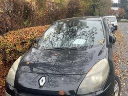 Culoarenegru Utilizat 2010 Renault Scénic III Monovolum | 2.500 EUR (Super Preț)