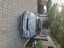 Utilizat 2004 Renault Laguna II | 2.200 EUR