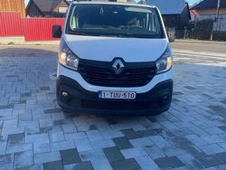 Culoarealb Utilizat 2018 Renault Trafic Van | 9.500 EUR (Super Preț)