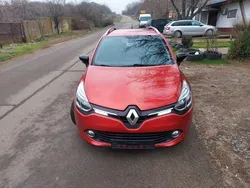 Rosu Utilizat 2014 Renault Clio GrandTour Break | 6.490 EUR (Puțin scump)