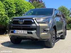 Verde Utilizat 2023 Toyota HiLux Pickup | 41.999 EUR (Super Preț)