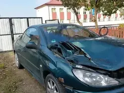 Utilizat 2003 Peugeot 206 Coupe | 600 EUR