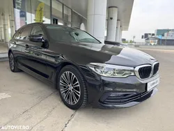 Culoarenegru Utilizat 2020 BMW 520 M Sport Break | 20.999 EUR (Preț bun)