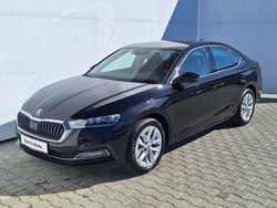 Negru metalic Utilizat 2024 Skoda Octavia Style | 30.500 EUR (Scump)