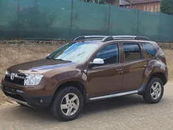 Maro Utilizat 2011 Dacia Duster Lauréate SUV | 4.500 EUR (Preț bun)