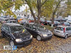 Negru Utilizat 2004 VW Touran Monovolum | 2.499 EUR (Puțin scump)