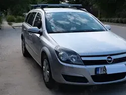 Gri Utilizat 2005 Opel Astra Hatchback | 1.700 EUR (Preț OK)