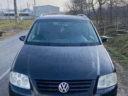 Negru Utilizat 2005 VW Touran Monovolum | 2.000 EUR (Preț OK)