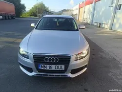 Utilizat 2012 Audi A4 Berlinǎ | 6.700 EUR (Preț bun)