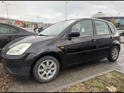 Utilizat 2005 Ford Fiesta Hatchback | 450 EUR (Super Preț)