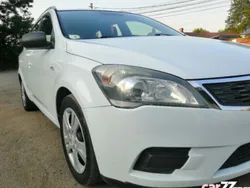 Alb Utilizat 2010 Kia Ceed 2 Break | 4.250 EUR (Scump)