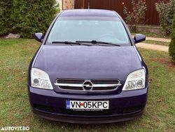 Culoarealbastru Utilizat 2004 Opel Vectra Elegance Hatchback | 1.300 EUR