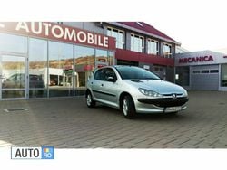 Argintiu Utilizat 2004 Peugeot 206 Hatchback | 1.450 EUR (Preț OK)