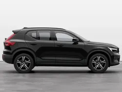 ["onyx black"] Nouă 2025 Volvo XC40 SUV | 45.000 EUR