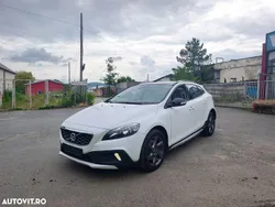 Culoarealb Utilizat 2014 Volvo V40 CC Momentum Break | 8.999 EUR