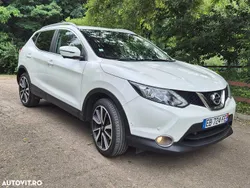 Alb Utilizat 2016 Nissan Qashqai Tekna SUV | 11.000 EUR (Preț bun)