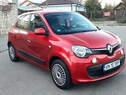 Rosu Utilizat 2015 Renault Twingo Hatchback | 4.200 EUR