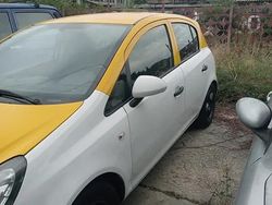 Utilizat 2014 Opel Corsa Berlinǎ | 2.250 EUR