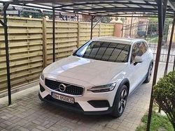 Culoarealb Utilizat 2019 Volvo V60 CC Pro Break | 14.200 EUR