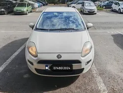 Utilizat 2012 Fiat Punto Hatchback | 2.300 EUR