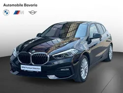 Black sapphire metallic metalizat Utilizat 2022 BMW 118 Advantage Hatchback | 22.229 EUR (Preț OK)