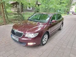 Utilizat 2011 Skoda Superb Berlinǎ | 8.200 EUR