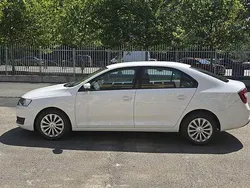 Culoarealb Utilizat 2017 Skoda Rapid Active Hatchback | 6.000 EUR (Preț bun)