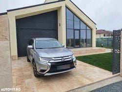 Culoareargint Utilizat 2018 Mitsubishi Outlander Invite+ SUV | 15.900 EUR (Preț OK)