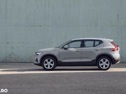 Gri Nouă 2025 Volvo XC40 Core SUV | 35.694 EUR