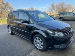 Negru Utilizat 2011 VW Touran Comfortline Monovolum | 6.200 EUR (Preț OK)