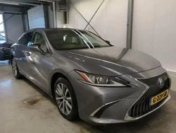 Utilizat 2019 Lexus ES300 Berlinǎ | 29.999 EUR