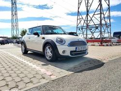 Culoarealb Utilizat 2010 Mini ONE Hatchback | 3.800 EUR (Preț OK)