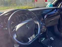Culoaremaro Utilizat 2013 Citroën DS3 Chic Hatchback | 5.350 EUR