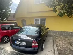 Utilizat 2005 VW Passat Berlinǎ | 1.800 EUR (Preț bun)