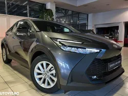 Gri Nouă 2024 Toyota C-HR Active SUV | 29.477 EUR