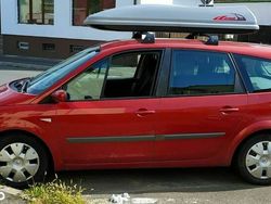 Rosu Utilizat 2006 Renault Grand Scénic II Monovolum | 2.300 EUR