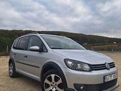 Culoareargint Utilizat 2012 VW Touran Monovolum | 7.990 EUR (Puțin scump)