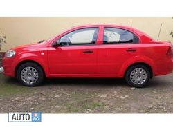Rosu Utilizat 2010 Chevrolet Aveo Berlinǎ | 2.700 EUR