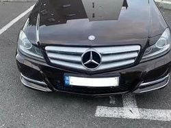 Utilizat 2012 Mercedes 220 Berlinǎ | 9.300 EUR