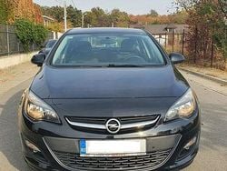 Culoarenegru Utilizat 2017 Opel Astra Cosmo Berlinǎ | 8.000 EUR (Preț OK)