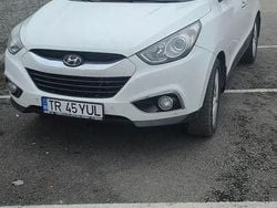 Culoarealb Utilizat 2012 Hyundai ix35 Premium SUV | 7.300 EUR (Preț bun)