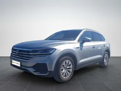 Gri Utilizat 2023 VW Touareg Style SUV | 51.250 EUR (Scump)