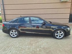 Negru Utilizat 2015 Audi A4 Berlinǎ | 13.500 EUR (Preț OK)