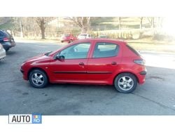 Rosu Utilizat 2000 Peugeot 206 Hatchback | 1.457 EUR