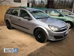 Gri Utilizat 2005 Opel Astra | 2.599 EUR (Puțin scump)