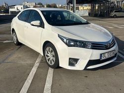 Culoarealb Utilizat 2016 Toyota Corolla Luna Berlinǎ | 9.300 EUR
