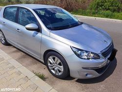 Culoareargint Utilizat 2017 Peugeot 308 Allure Hatchback | 7.100 EUR (Super Preț)