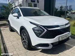 Culoarealb Nouă 2025 Kia Sportage Style SUV | 34.990 EUR (Scump)