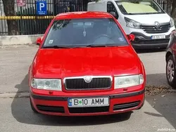 Rosu Utilizat 2004 Skoda Octavia Elegance Hatchback | 2.300 EUR (Preț OK)